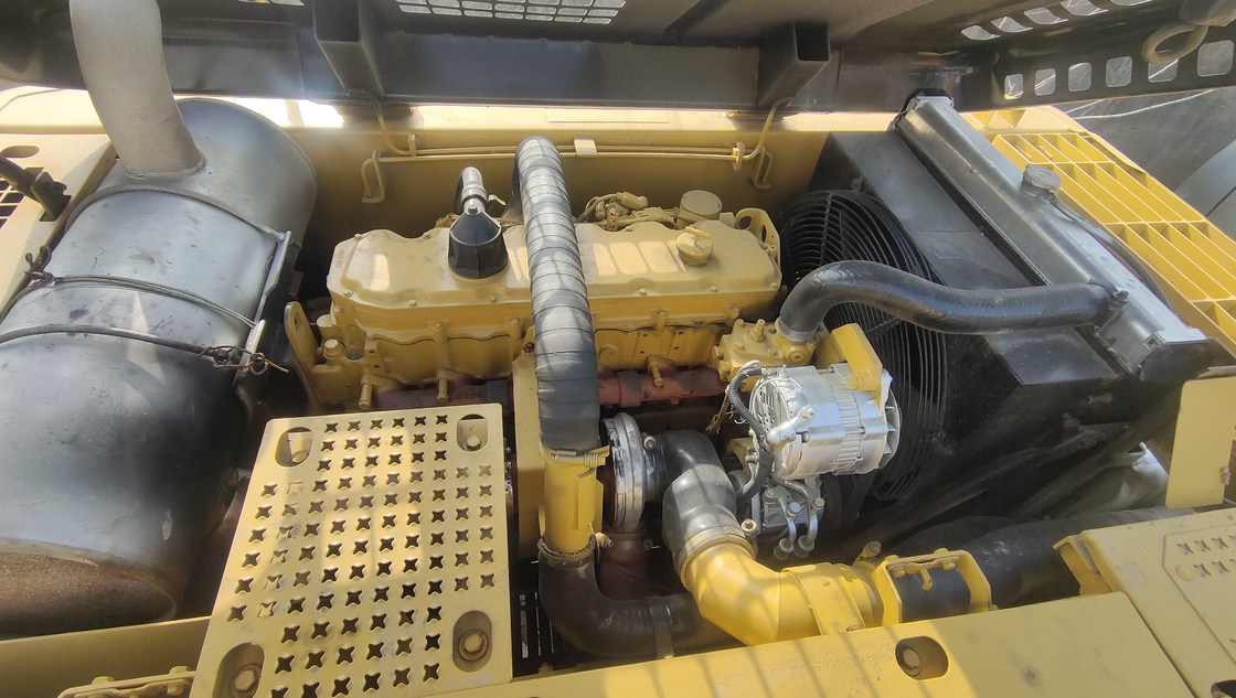 Выгодное предложение: Продается подержанный экскаватор Cat 325 CL в хорошем состоянии