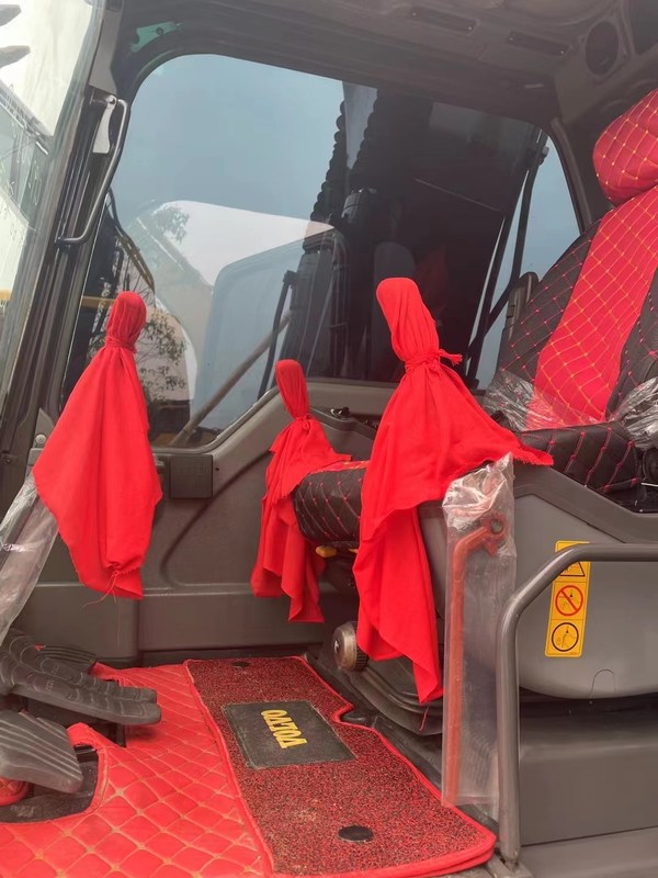 Подержанный экскаватор Ec140 в отличном состоянии для ваших тяжелых задач, спросите сейчас!