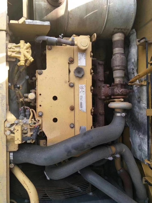 Экскаватор Cat320 в отличном состоянии с короткими рабочими часами