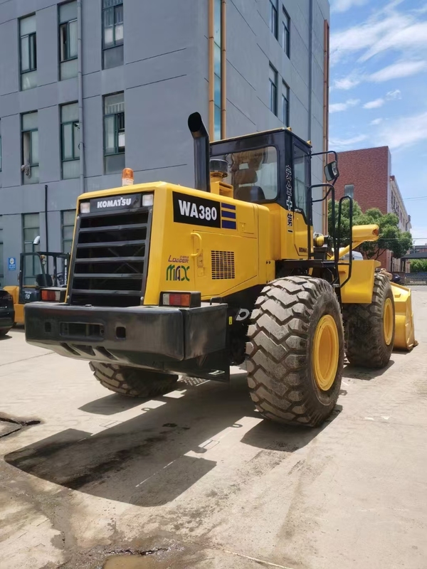 Оригинальный комацу 380 вата в хорошем состоянии по справедливой цене.