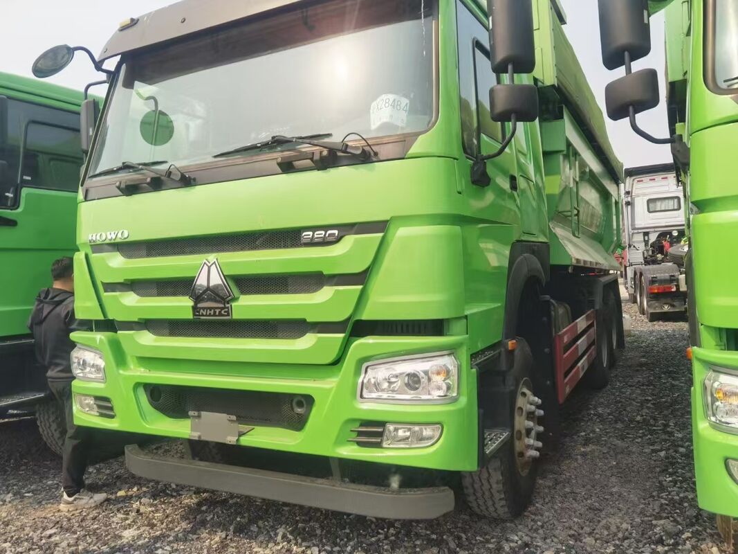 SINOTRUK Used Dump Truck 380 hp Promotional HOWO Dump Truck Mining Truck Camion Benne 12 Wheel 30 Tons Dumper