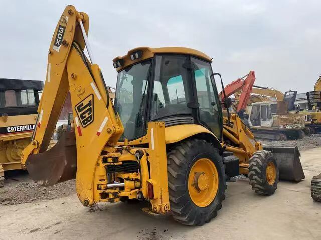 Продается подержанный буровой погрузчик JCB 3CX, передний погрузчик 2.5T, дизельный буровой погрузчик