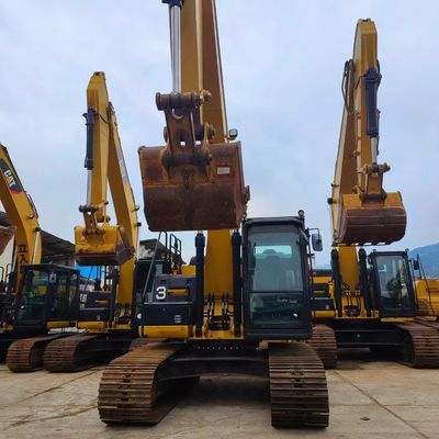 Известный экскаватор Cat 320E, подержанный, продается по разумной цене.