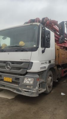Подержанный бетонный насос SANY для продажи, шасси Mercedes Benz